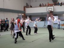  Orosz táncot járnak