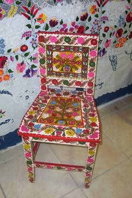 Kézzel festett szék